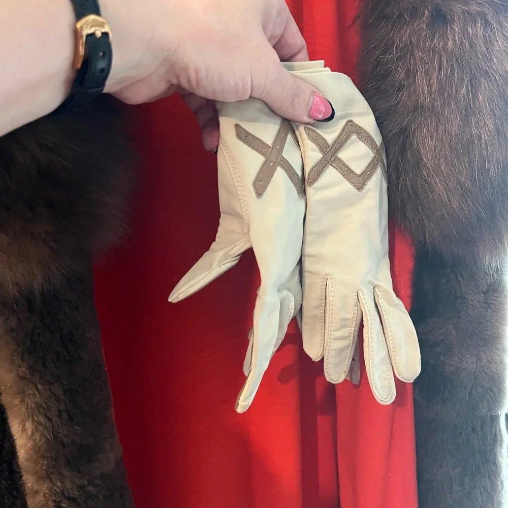 70’s Bonnie Cashin Fur Coat-READ DESCRIPTION - Picture 14 of 15